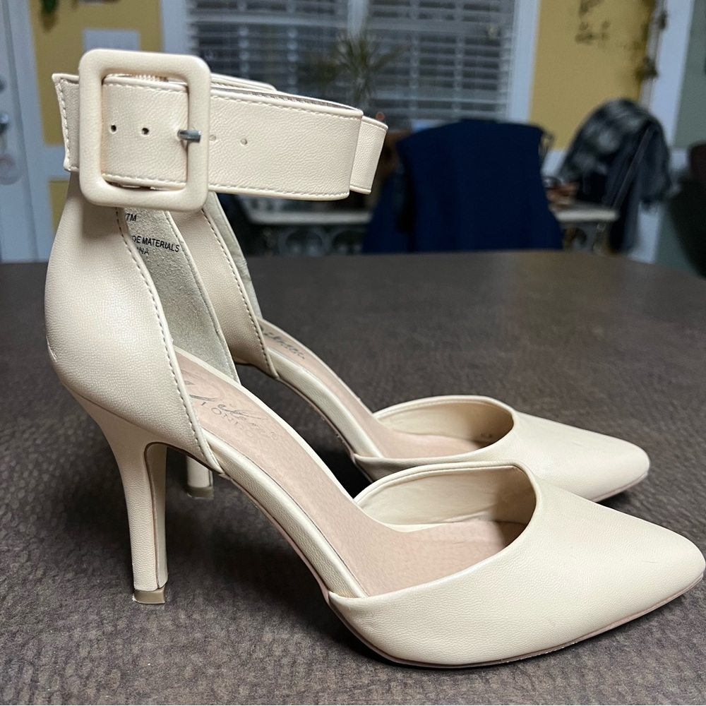 Diba London nude size 7, 4inch heel with ankle strap